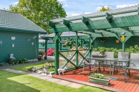 Photo of property in 10 Winslow Street, Burnside, Christchurch, 8053