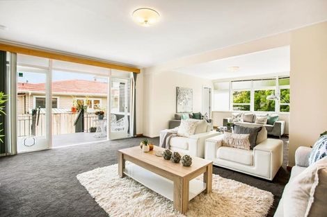 Photo of property in 483a West Coast Road, Glen Eden, Auckland, 0602