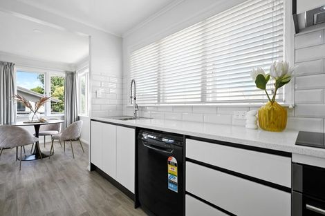 Photo of property in 142 Tuhikaramea Road, Dinsdale, Hamilton, 3204