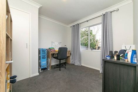 Photo of property in 6 Solea Road, Sunnyvale, Auckland, 0612