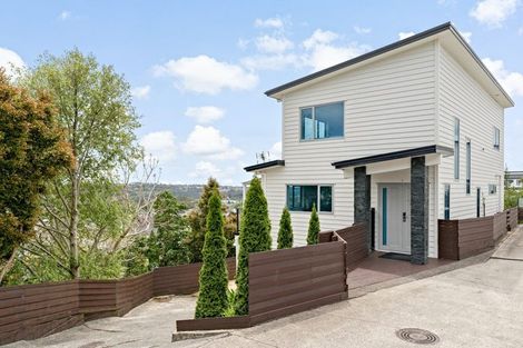 Photo of property in 2 Dhaka Lane, Ranui, Auckland, 0612