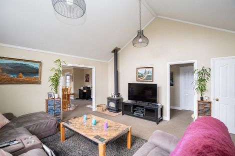 Photo of property in 27 Raratuna Street, Turua, 3574