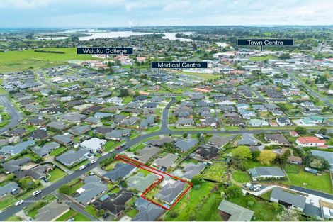 Photo of property in 25 Ripple Grove, Waiuku, 2123