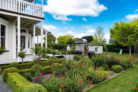 Photo of property in 340 Lawn Road, Clive, Hastings, 4180