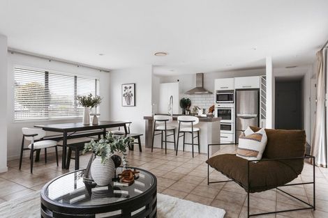 Photo of property in 14 Glenmonarch Place, Pyes Pa, Tauranga, 3112