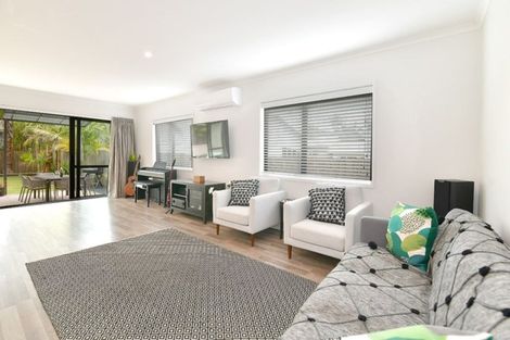 Photo of property in 27 The Circle, Manly, Whangaparaoa, 0930