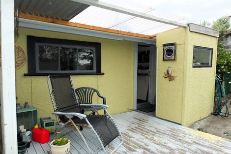 Photo of property in 13 Beach Street, Tangimoana, 4822