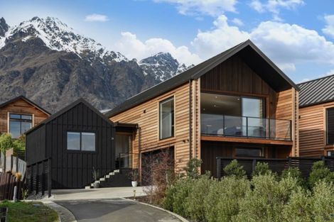 Photo of property in 39 Rannoch Drive, Jacks Point, Queenstown, 9371