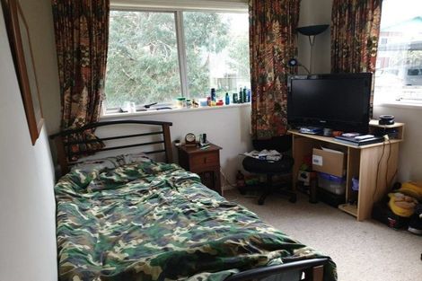 Photo of property in 17 Bell Street, Tawa, Wellington, 5028