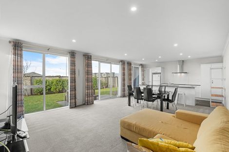 Photo of property in 11 George West Square West, Wigram, Christchurch, 8025