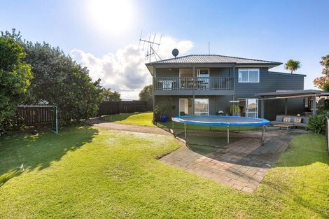Photo of property in 127 Bruce Wallace Place, Whangamata, 3620