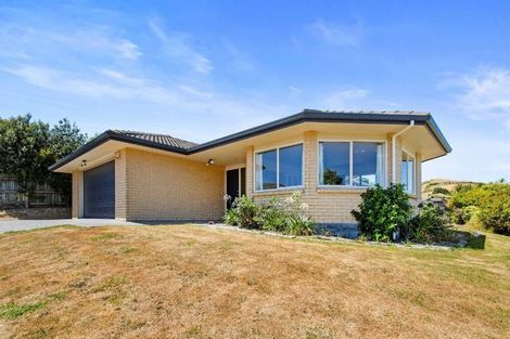 Photo of property in 3 Pikitanga Close, Tawa, Wellington, 5028