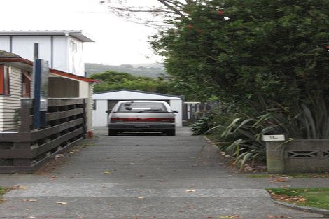 Photo of property in 15a Chapman Crescent, Naenae, Lower Hutt, 5011