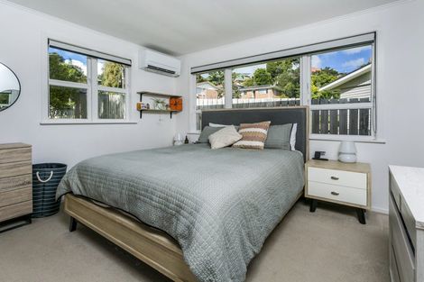 Photo of property in 57 Peach Road, Glenfield, Auckland, 0629