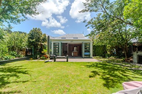 Photo of property in 23 Palm Grove, Berhampore, Wellington, 6023