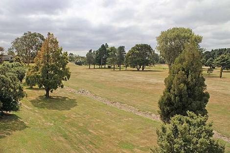 Photo of property in 3 Windsor Street, Terrace End, Palmerston North, 4410