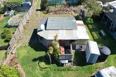 Photo of property in 32 Sandy Beach Road, Tinopai, 0593