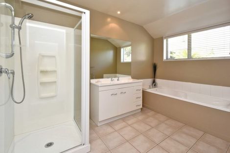 Photo of property in 28 Oakwood Mews, Prebbleton, 7604