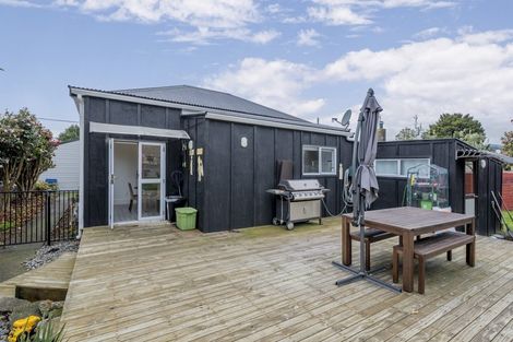 Photo of property in 66 Stout Street, Shannon, 4821