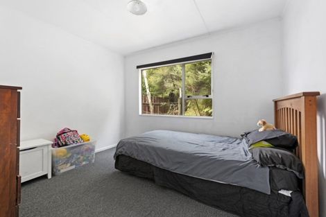 Photo of property in 8 Mokopuna Grove, Stokes Valley, Lower Hutt, 5019