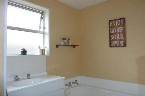 Photo of property in 2/35 Oakhampton Street, Hornby, Christchurch, 8042