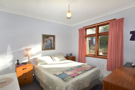 Photo of property in 17 Junction Road, Ravensbourne, Dunedin, 9022