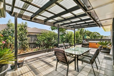 Photo of property in 10 Carrington Drive, Papamoa Beach, Papamoa, 3118