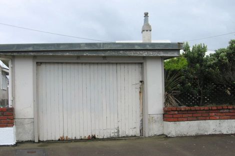 Photo of property in 45 Apu Crescent, Lyall Bay, Wellington, 6022