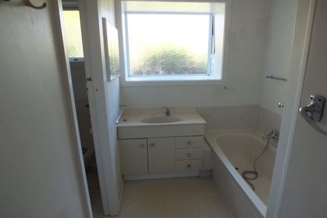 Photo of property in 19 Solway Avenue, Ilam, Christchurch, 8041