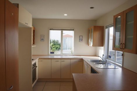 Photo of property in 66b Peverel Street, Riccarton, Christchurch, 8041