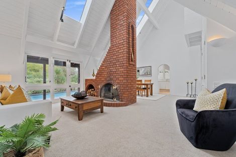 Photo of property in 94 Kowhai Road, Campbells Bay, Auckland, 0630