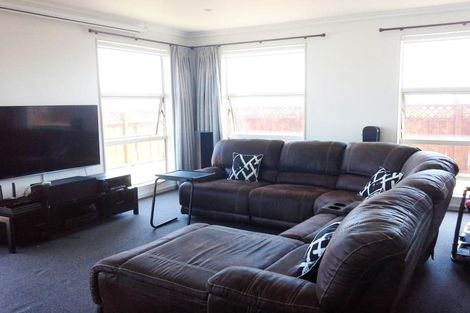 Photo of property in 9 Jules Crescent, Bell Block, New Plymouth, 4312