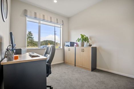 Photo of property in 11 Nobilo Road, Kumeu, 0810