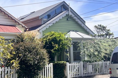 Photo of property in 118 Elizabeth Street, Mount Victoria, Wellington, 6011