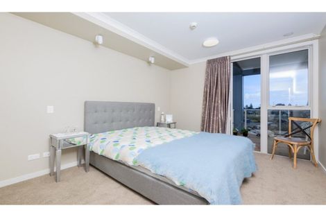Photo of property in 82 Rewa Rewa Lane, Orewa, 0931