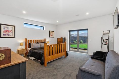 Photo of property in 1 Bellbird Place, Rolleston, 7614