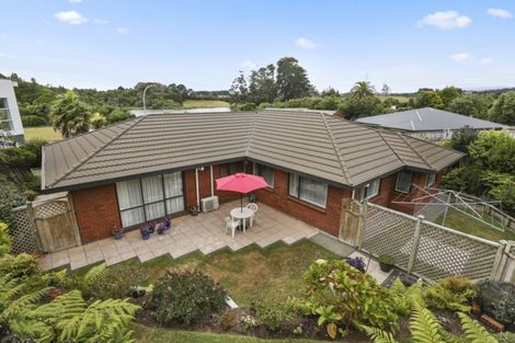 Photo of property in 10 Kororako Grove, Whalers Gate, New Plymouth, 4310