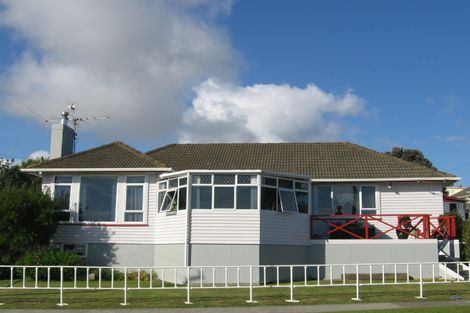Photo of property in 20 Astrolabe Street, Cannons Creek, Porirua, 5024