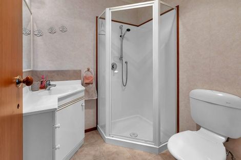 Photo of property in 1/58 Mill Road, Kensington, Whangarei, 0112