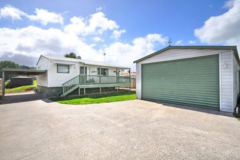 Photo of property in 15 Kowhai Avenue, Kaiaua, Pokeno, 2473