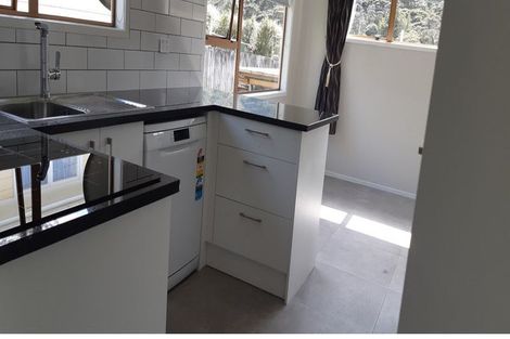 Photo of property in 2/73 Eskdale Road, Birkdale, Auckland, 0626