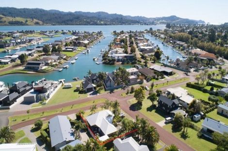 Photo of property in 404 Waterways Parade, Pauanui, Hikuai, 3579