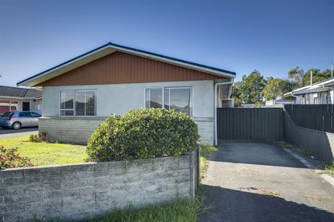 Photo of property in 2/217 Taradale Road, Pirimai, Napier, 4112