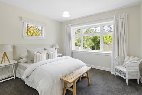 Photo of property in 40 Centaurus Road, Cashmere, Christchurch, 8022