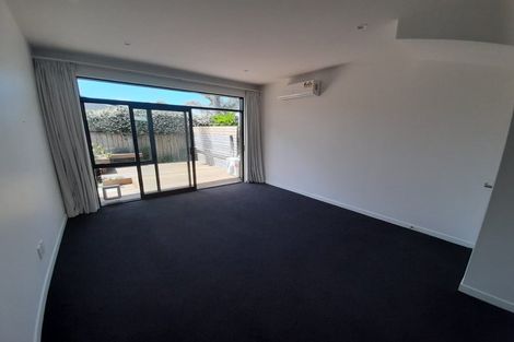 Photo of property in 4/50 Ocean View Road, Northcote, Auckland, 0627