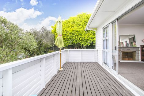 Photo of property in 26 Kirby Street, Glendene, Auckland, 0602