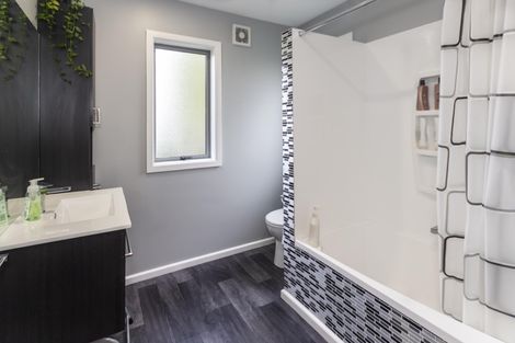 Photo of property in 16 Round Hill Road, Reidston, Oamaru, 9492