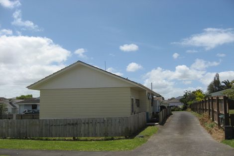Photo of property in 7 Brava Place, Clendon Park, Auckland, 2103