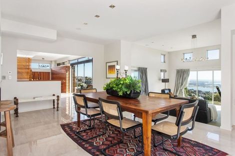 Photo of property in 2 Serenata Lane, Redcliffs, Christchurch, 8081