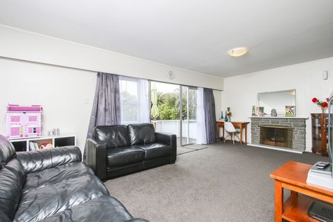 Photo of property in 26 Kirby Street, Glendene, Auckland, 0602